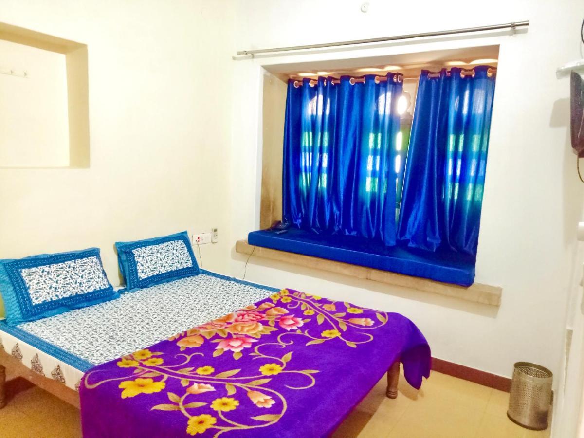 Hotel Desert Bloom Jaisalmer Eksteriør bilde